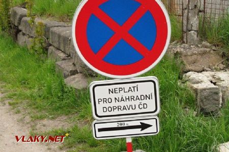 Náhradní doprava Hradec – Jaroměř: Tragédie, nebo promyšlenost?