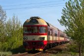 30.4.2016 - Praha-Třeboradice: 854.001, na závěsu R 1146 © Jiří Řechka