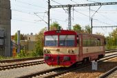 30.4.2016 - Praha-Holešovice: 810.334, Os 12173 © Jiří Řechka