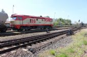 21.04.2016 - žst. Ostroměř: 749.181-4 IDS a výhybka 17, v níž začíná vlečka V4241 Cerea © PhDr. Zbyněk Zlinský