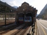 Depo na italské straně pohraničního nádraží Brennero/Brenner s lokomotivami E632 Trenitalie a EU43 soukromého dopravce, 27.9.2009 © Jan Přikryl