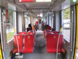 Interiér nízkopodlažní tramvaje Bombardier Cityrunner v provedení pro Innsbruck, 27.9.2009 © Jan Přikryl