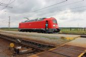 27.06.2016 - ZC VUZ Velim: stroj 91 80 6 102 002-3 D-DB končí nástup cestujících, ... © PhDr. Zbyněk Zlinský