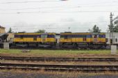 27.06.2016 - Kolín: 740.766-1 + 740.845-3 v čele od Velkého Oseka přijíždějícího pracovního vlaku © PhDr. Zbyněk Zlinský