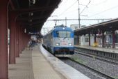 27.06.2016 - Kolín: 380.015-8 přiváží 14 min. zpožděný EC 282 ''Slovenská strela'' Bratislava hl.st. - Praha hl.n. © PhDr. Zbyněk Zlinský