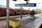 31.05.2016 - Lysá nad Labem: po čase jedu zase bez odklonu (foto z R 934) © PhDr. Zbyněk Zlinský