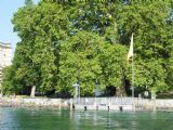 Ženeva: celkový pohled na přístaviště linky M4 De Chateaubriand v parku Mon Repos na severním břehu jezera, 26.6.2014 © Jan Přikryl
