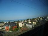 Městská zástavba předměstí Lausanne na svazích nad Ženevským jezerem mezi zastávkami Pully a Lutry, 27.6.2014 © Jan Přikryl