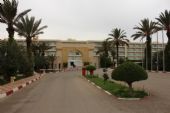 04.06.2016 - hotel Mahdia Palace: výjezd z objektu na Avenue de la Corniche © PhDr. Zbyněk Zlinský