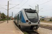 04.06.2016 - gare Mahdia: EMU 21 jako vlak 528 Mahdia - Sousse Bab Jedid před odjezdem © PhDr. Zbyněk Zlinský