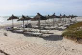 05.06.2016 - pláž hotelu Mahdia Palace: o ležení u moře je zájem minimální © PhDr. Zbyněk Zlinský