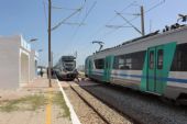 07.06.2016 - station Mahdia Z.T.: EMU 04 jako vlak 530 Mahdia - Sousse Bab Jedid a EMU 01 jako vlak 521 směru opačného © PhDr. Zbyněk Zlinský