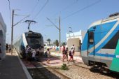 07.06.2016 - station Mahdia Z.T.: EMU 21 jako vlak 523 Sousse Bab Jedid - Mahdia a EMU 01 na vlaku 532 směru opačného © PhDr. Zbyněk Zlinský