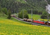 Nákladní vlak s lokomotivou RhB Ge 6/6-707 před Bergünem; 31.05.2016 © Pavel Stejskal