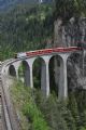 Vlak do Churu s lokomotivou RhB Ge 4/4-650 nesoucí reklamu UNESCO na trať Bernina na viaduktu Landwasser; 31.05.2016 © Pavel Stejskal