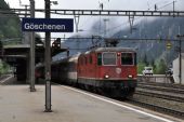 Rychlík z Bazileje do Locarna s lokomotivou SBB Re 4/4-11255 před odjezdem z Göschenenu; 01.06.2016 © Pavel Stejskal