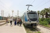 12.06.2016 - gare Mahdia: EMU 22 jako vlak 519 Sousse Bab Jedid - Mahdia a jeho cestující © PhDr. Zbyněk Zlinský