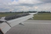 14.06.2016 - Praha-Ruzyně: je 11:34 SELČ a letoun Airbus A319-114 TS-IMJ na letu TU 7240 se dotýká země © PhDr. Zbyněk Zlinský