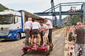 20.8.2016 - Děčín-Loubí, přístav: Čango Piešťany po projetí cílem, nakonec sedmé místo © Jiří Řechka