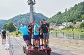 20.8.2016 - Děčín-Loubí, přístav: smíšené polsko-česko-německé družstvo v cíli © Jiří Řechka