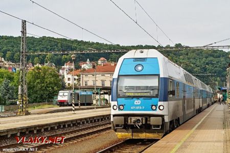 20.8.2016 - Děčín hl.n.: 471.073, R 689 © Jiří Řechka