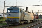 03.09.2016 - Trebišov: Odstavené rušne 752 048-9 a 742 193-6 © Ondrej Krajňák