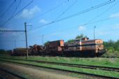 03.09.2016 - Bánovce nad Ondavou: Pracovný vlak fotený cez sklo © Ondrej Krajňák