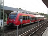 9.8.2016 - Berlín: Jungfernheide, Talent 2 442.127 na lince RB13 do Wustermarku © Dominik Havel