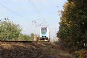 01.10.2016 - Hradec Králové, Opatovická ul.: 441.011-4/440.011-5 jako přes 10 min. opožděný Os 6239 Hradec Kr. hl.n. - Pardubice hl.n. © PhDr. Zbyněk Zlinský