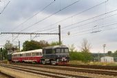 15.10.2016 - Čerčany: T 435.003, zvl. vlak KŽC 10072 © Jiří Řechka