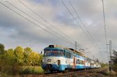 15.10.2016 - Praha-Kolovraty: 451 015-2/451 088-9, Os 2538 © Jiří Řechka