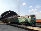 Kišiněv, osobní vlak do Basarabeasci s jedním dílem lokomotivy 3TE10M, 6.8.2016 © Jiří Mazal