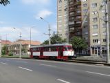 Arad, tramvaj typu T4R u hlavního nádraží, 9.8.2016 © Jiří Mazal