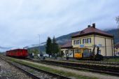 16.10.2016 - Mníšek nad Hnilcom: Náš vlak v stanici © Ondrej Krajňák