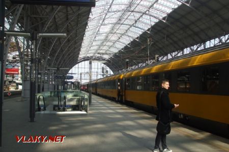 Krátká reportáž z provozu na pražském hlavním nádraží