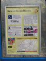 24.9.2016 - Zgorzelec Miasto: schéma linek KD, upozornění na existenci pokladny a reklama na přímé spojení do Drážďan © Dominik Havel