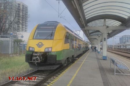 19.11.2016 - 4744 302-2 v žst. Bratislava-Petržalka © Oliver Dučák