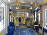 Interiér dvousystémové tramvaje typu Avanto od Siemense, 27.9.2016 © Jiří Mazal