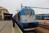 23.11.2016 - Č.Budějovice: 380.014-1 přivezla zvláštní Ex 10069 Praha-Holešovice - Č.Budějovice s náskokem 4 minut © PhDr. Zbyněk Zlinský