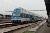 01.12.2016 - Nymburk hl.n.: 471.061-2/971.061-7 přijíždí jako Os 5823 Praha Masarykovo n. - Kolín © PhDr. Zbyněk Zlinský