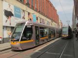 Dublin: tramvaje červené linky v centru; 8.6.2016 © Libor Peltan
