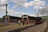 Vlak Fichtelbergbahn s retro provedení v Cranzahlu; 3.7.2016 © Pavel Stejskal