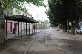 V některých ulicích Tbilisi jsou dodnes patrné stopy po tramvajových tratích © Martin Kalousek 7.5.2014