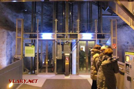 28.12.2016 - Graz: dolní stanice výtahu, s předposlední je spojena také schodištěm © Dominik Havel
