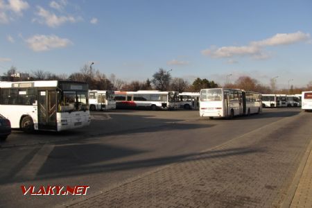 29.12.2016 - Veszprém: autobusové nádraží, odstavná plocha © Dominik Havel