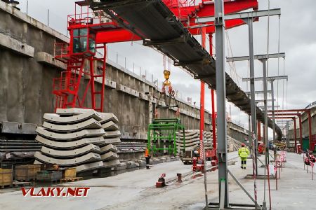 2.5.2017 - Kyšice, Ejpovický tunel: nakládací zařízení tunelových segmnetů © Jiří Řechka