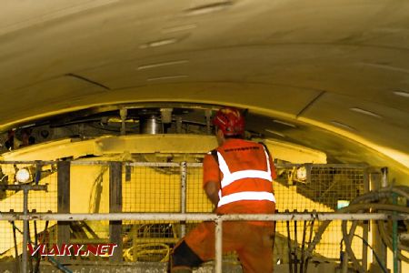 2.5.2017 - Kyšice, Ejpovický tunel: segment je zasunut © Jiří Řechka