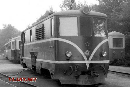 23.08.1974 - Jindřichův Hradec: lokomotiva TU 47.002 během zbrojení © Zdeněk Nantl; zdroj: www.prototypy.cz