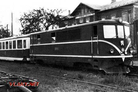 05.10.1968 - Frýdlant v Čechách: TU 47.0008 mezi jízdami s osobními vlaky © Jan Koutný; zdroj: www.prototypy.cz