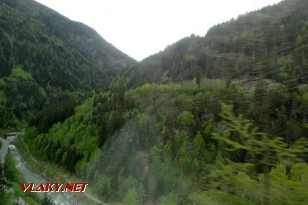 Arlbergbahn, údolí Innu © Jiří Mazal, 7.5.2017